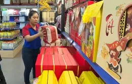 Rộn ràng thị trường quà Tết sớm