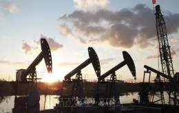 Trung Quốc yêu cầu các nhà máy lọc dầu lớn ngừng xuất khẩu xăng và dầu diesel