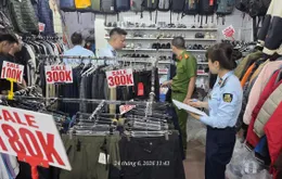 Phát hiện hơn 2.600 sản phẩm thời trang nghi giả mạo nhãn hiệu nổi tiếng