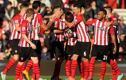 Vòng 9 Premier League 2014/15: "Hiện tượng" Southampton tiếp tục thăng hoa, Liverpool, Man City gây vọng