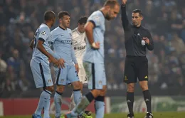 Man City 1-2 CSKA Moscow: Etihad mù sương