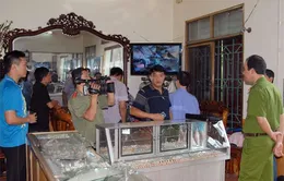 Băng cướp đi ôtô, dùng súng cướp tiệm vàng ở Hà Nam