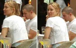 Nick Jonas trở thành bồ trẻ của Kate Hudson?