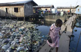 Bãi rác biến thành... nhà tại thành phố lớn nhất Nigeria