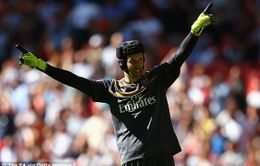 "Người cũ" Petr Cech gieo sầu, Chelsea mất Community Shield vào tay Arsenal