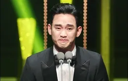 Kim Soo Hyun khóc nấc khi giật giải tại Korea Drama Awards