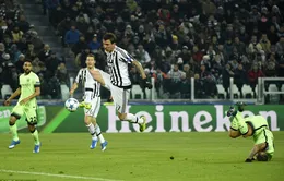 HLV Pellegrini bực tức vì thua oan uổng Juventus