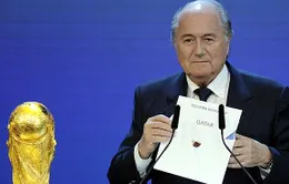 Sepp Blatter có "bình an vô sự" trong vụ bê bối mới nhất của FIFA?