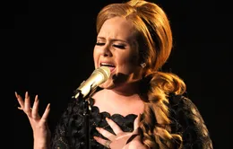 Album 25 của Adele tẩu tán 2,3 triệu bản sau 3 ngày