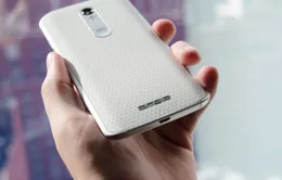 Motorola chọc ngoáy Apple, Samsung qua video giới thiệu Droid Turbo 2