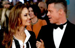 Angelina Jolie – Brad Pitt và tuần trăng mật đầy bão tố