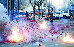Quảng Ninh: Đình chỉ 2 lãnh đạo phường vụ đốt pháo dịp Tết