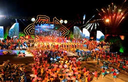 Rực rỡ lễ khai mạc Carnaval Hạ Long 2015