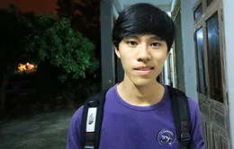 Tặng bằng khen cho sinh viên trả lại 1,3 tỷ đồng cho người đánh rơi