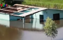 Lũ lụt nhấn chìm nhiều nhà cửa tại Paraguay