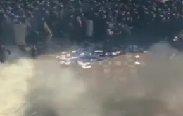 Ukraine: Cận cảnh nghi phạm ném lựu đạn trong vụ bạo động