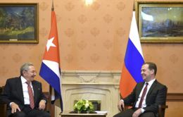 Thủ tướng Nga hội đàm với Chủ tịch Cuba