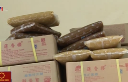 Hà Nội: Bắt giữ 1 tấn nguyên liệu bánh Trung thu nhập lậu