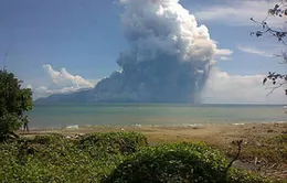 Indonesia đóng cửa sân bay do núi lửa