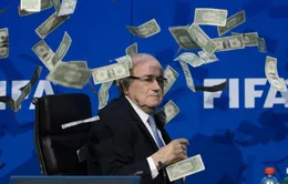 Sepp Blatter - nhân vật tai tiếng nhất thế giới bóng đá 2015