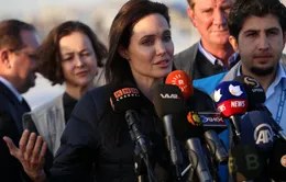 Angelina Jolie tới thăm người tị nạn ở Iraq