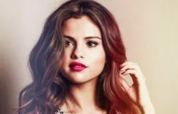 Selena Gomez gây sốc khi tiết lộ đang hẹn hò