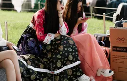 Giới trẻ Hàn Quốc cá tính với Hanbok truyền thống