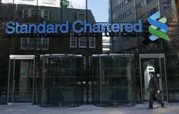 Ngân hàng Standard Chartered cắt giảm 15.000 việc làm