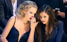 Selena Gomez nhờ Taylor Swift tư vấn... chọn bạn trai