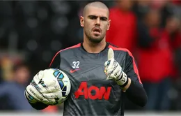 Đàm phán với Espanyol, Valdes sắp thoát “địa ngục” Old Trafford
