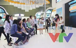 Báo Điện tử VTV News giao lưu tặng quà độc giả tại Telefilm 2015