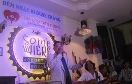 Bác sĩ đi hát để tặng suất ăn cho bệnh nhân nghèo