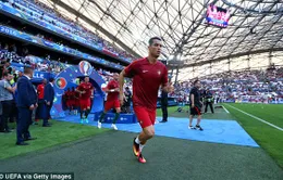 EURO 2016: Khi Cris Ronaldo hi sinh nhiều hơn vì tập thể!