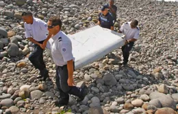 Phát hiện mảnh vỡ nghi của MH370