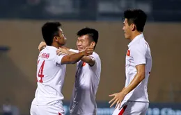 U19 Việt Nam giao lưu với CĐV Việt Nam tại Bahrain