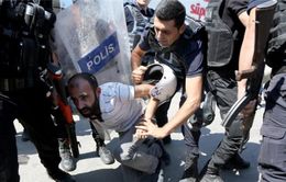Thổ Nhĩ Kỳ sa thải 28.000 giáo viên liên quan đến khủng bố