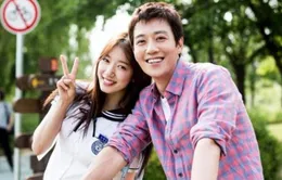 Vì sao “ông chú” 36 tuổi Kim Rae Won khiến fan nữ mê đắm?