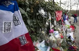 Tổng thống Pháp khai trương biển tưởng niệm nạn nhân ở tòa soạn Charlie Hebdo