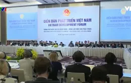 Khai mạc Diễn đàn Phát triển Việt Nam 2016