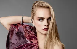 Cara Delevingne gợi cảm táo bạo với phong cách cổ điển