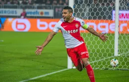 Falcao lập hattrick, đưa Monaco lên đỉnh Ligue 1