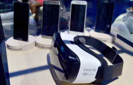 Samsung tiếp tục tặng miễn phí kính thực tế ảo Gear VR