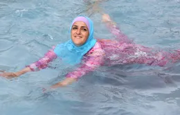 Burkini có gì mà Pháp cấm đoán dữ dội?