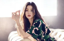 Jun Ji Hyun lần đầu lộ diện sau khi sinh con