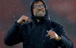 Mất trò cưng vì thẻ đỏ, HLV Jurgen Klopp "ấm ức" với FA