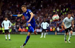 Jamie Vardy lần đầu sút hỏng phạt đền trong ngày nhận cúp vô địch