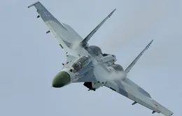 Su-27 Nga áp sát máy bay Mỹ ở Biển Đen chỉ 3m