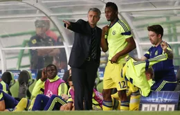 Man Utd thủ kém, Mourinho mua gấp trò cũ ở Chelsea