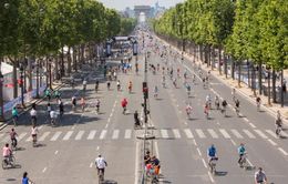 Pháp: Ngày không xe ô tô tại đại lộ Champs Elysees