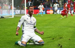 Ramos, Pique lại "đấu võ mồm" sau quả penalty tranh cãi của Real